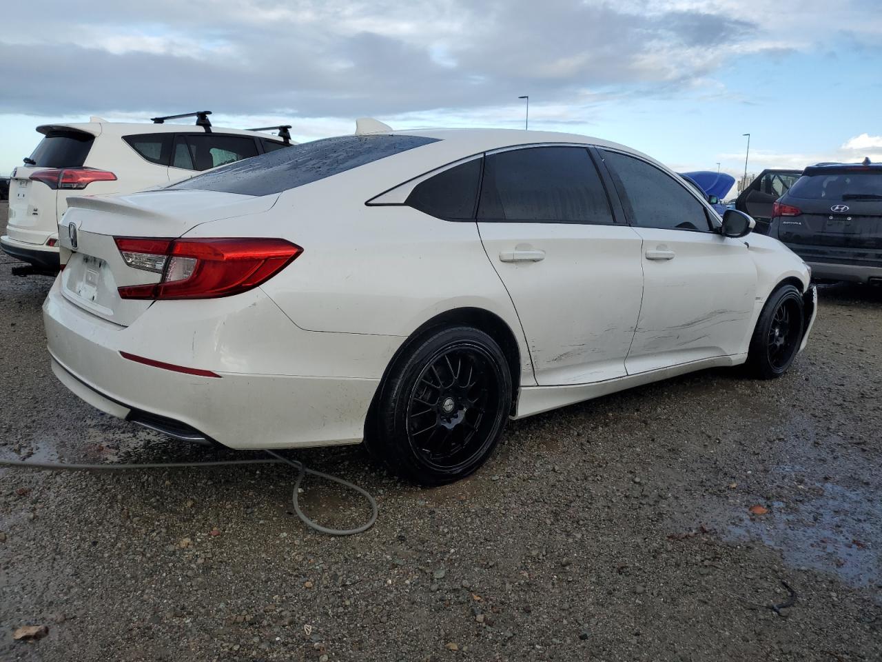 2018 HONDA ACCORD LX - Фото 3