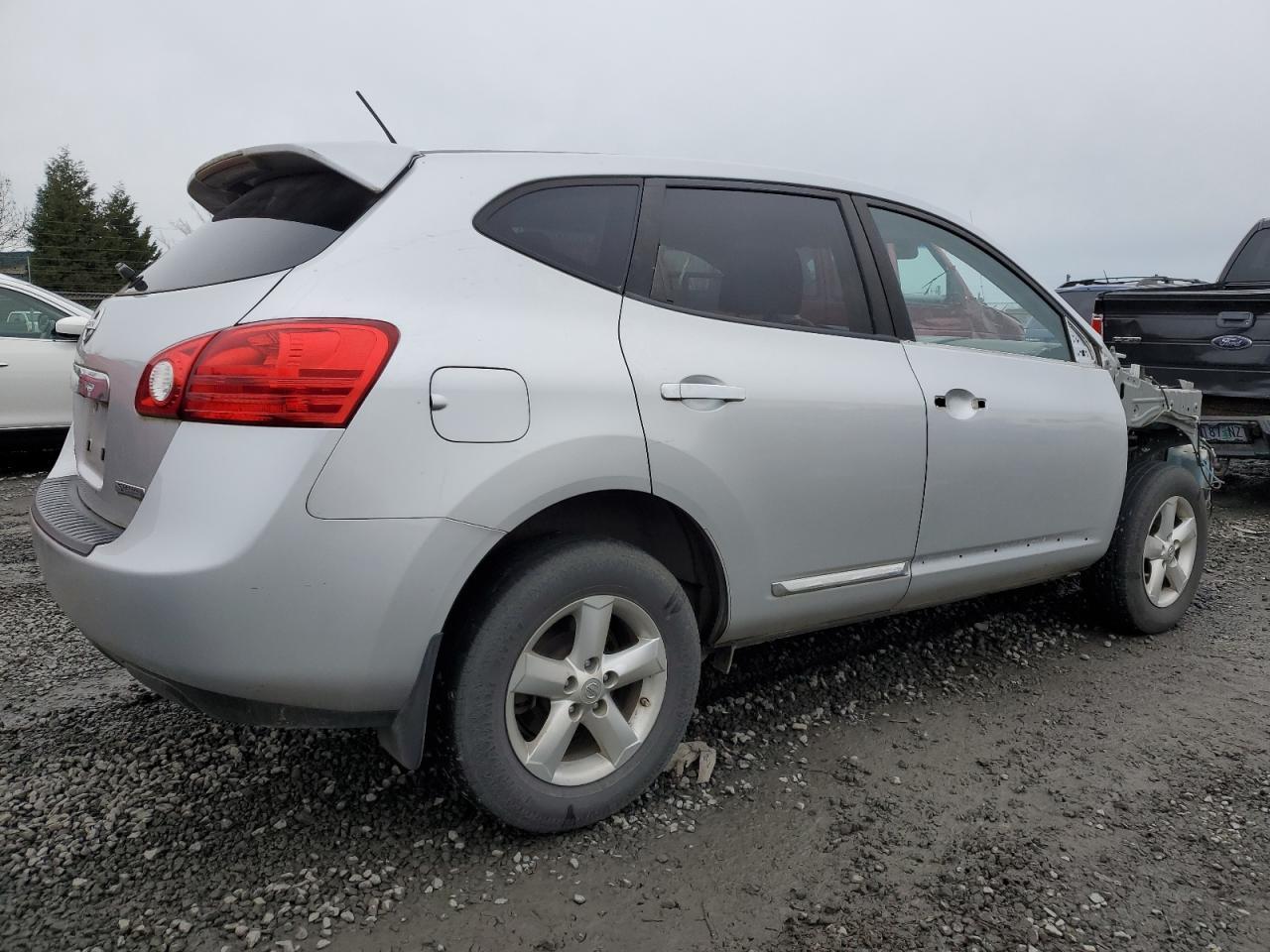 2013 NISSAN ROGUE S - Фото 3