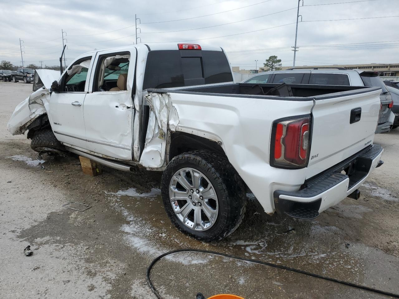 2018 GMC SIERRA K15 - Image 2