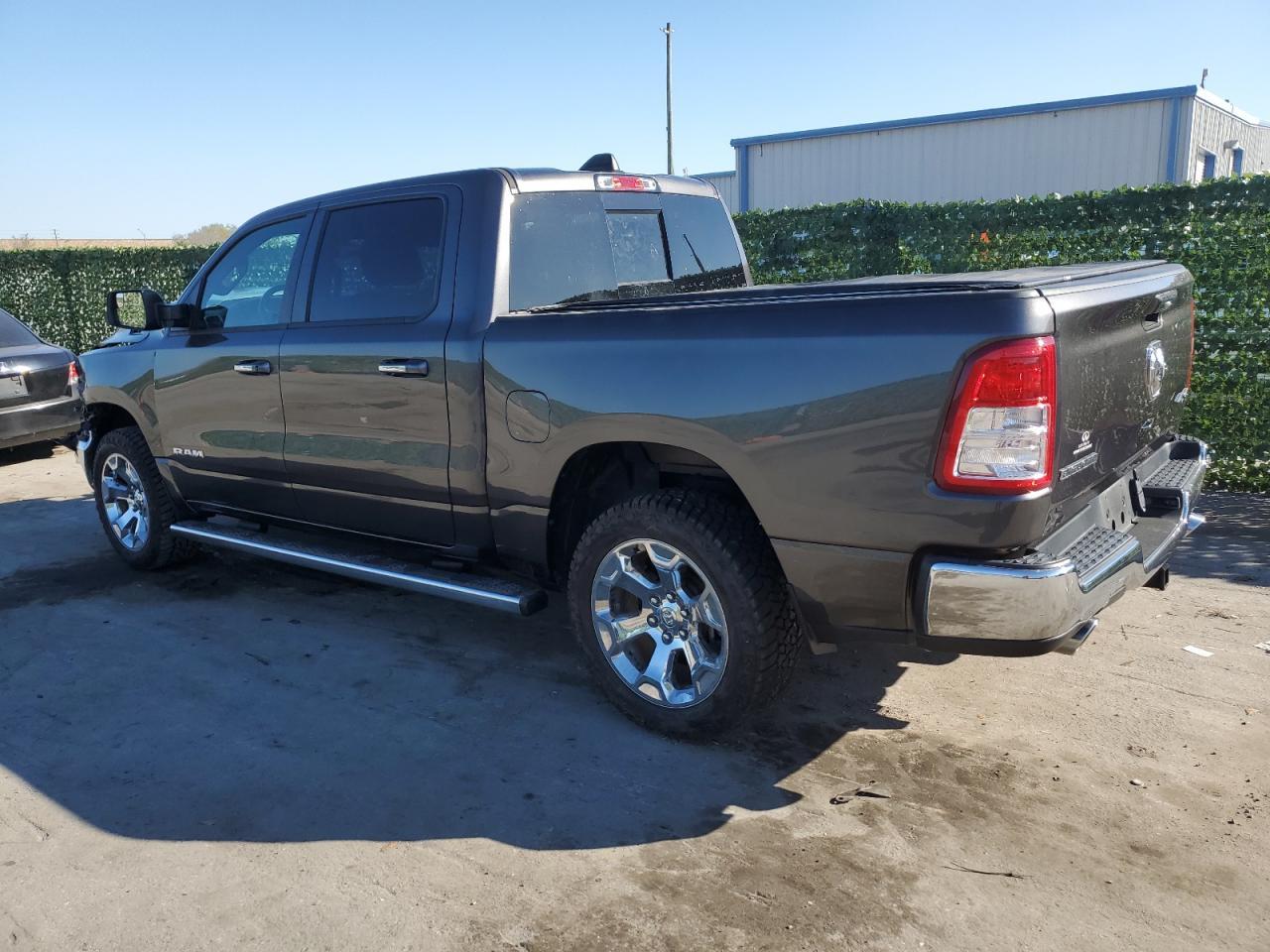 2019 RAM 1500 BIG H - Фото 2