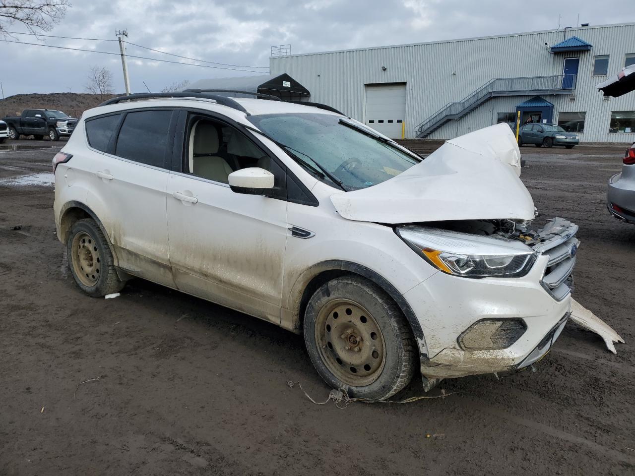2017 FORD ESCAPE SE - Фото 4