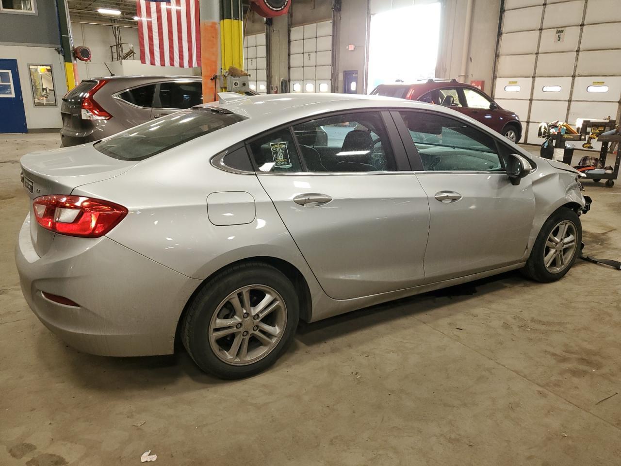 2017 CHEVROLET CRUZE LT - Фото 3