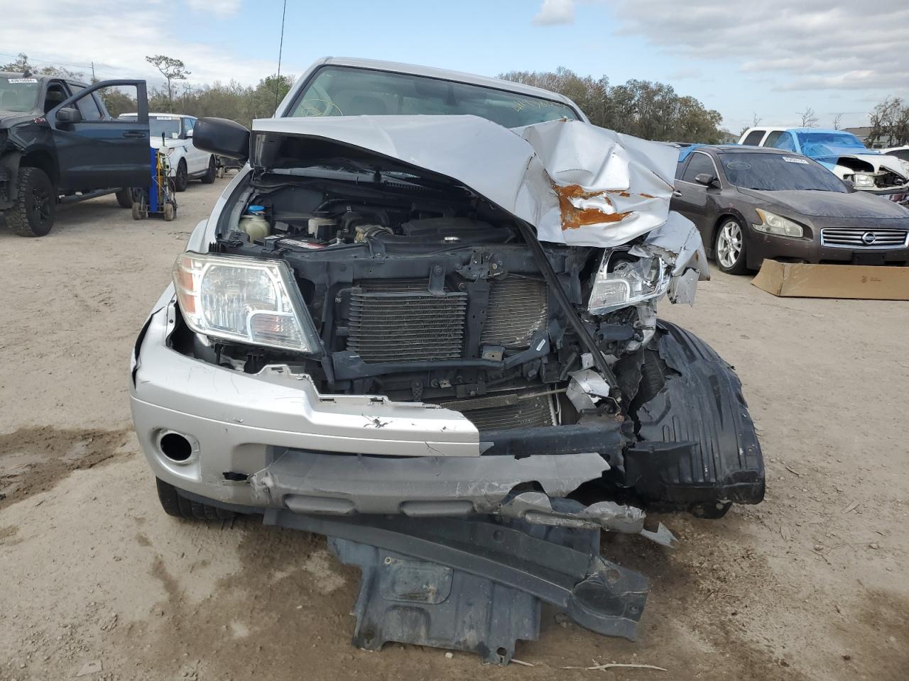 2019 NISSAN FRONTIER S - Фото 5