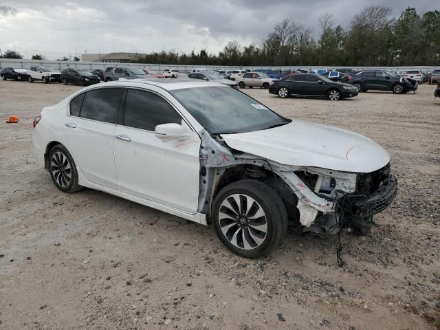2017 Honda Accord Touring Hybrid - Image 4