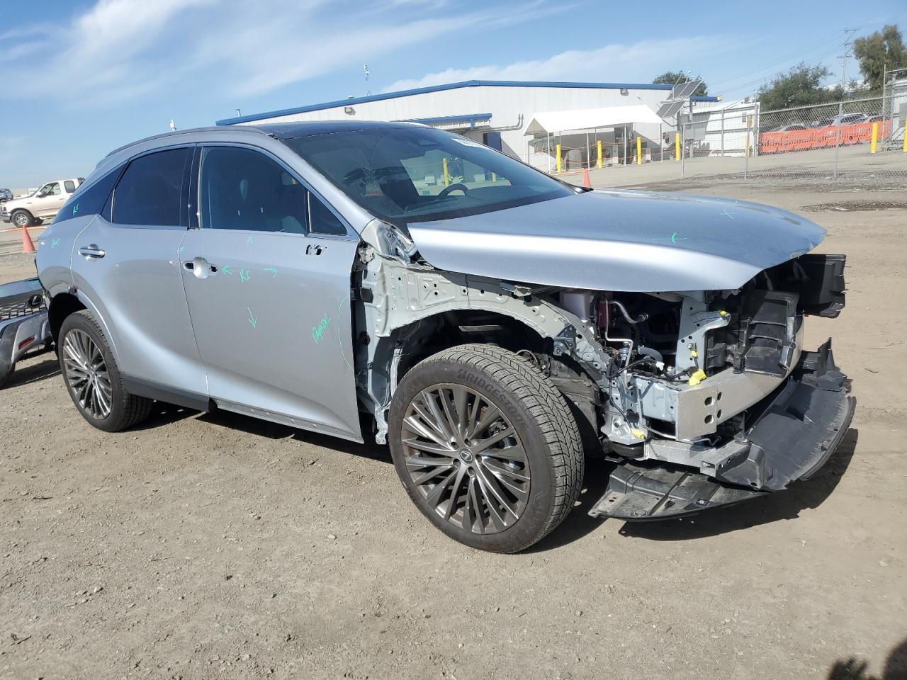 2023 LEXUS RX 350 BAS - Image 4
