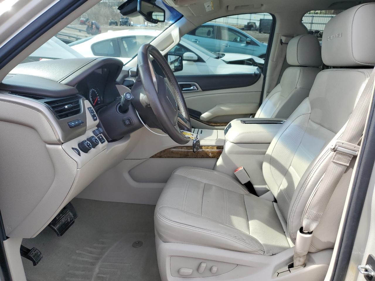 2016 GMC YUKON XL D - Фото 7