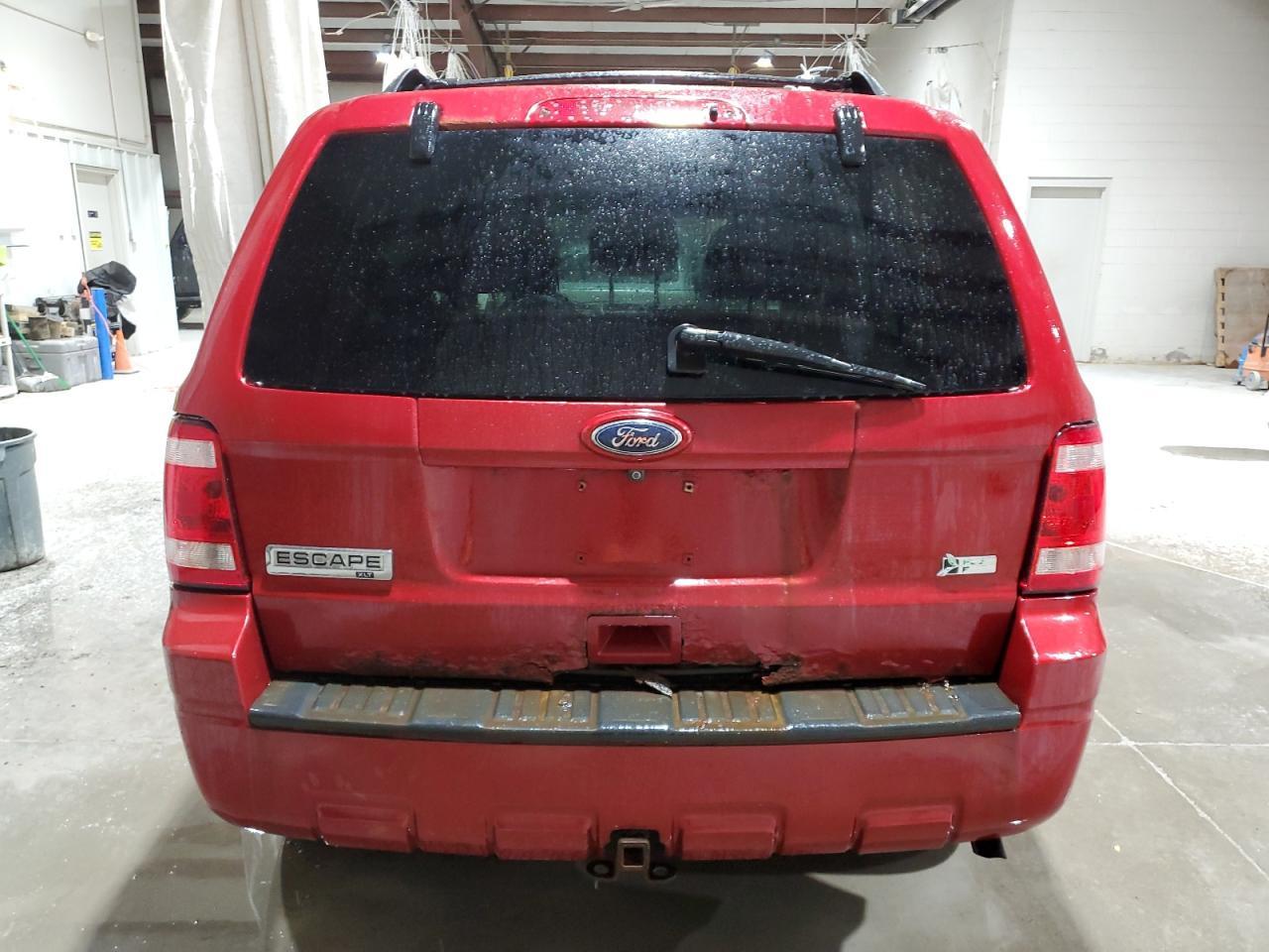 2010 FORD ESCAPE XLT - Image 6