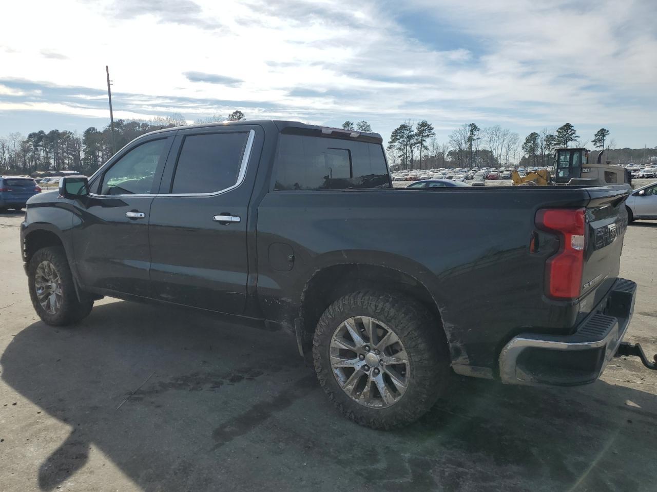 2020 CHEVROLET SILVERADO - Image 2