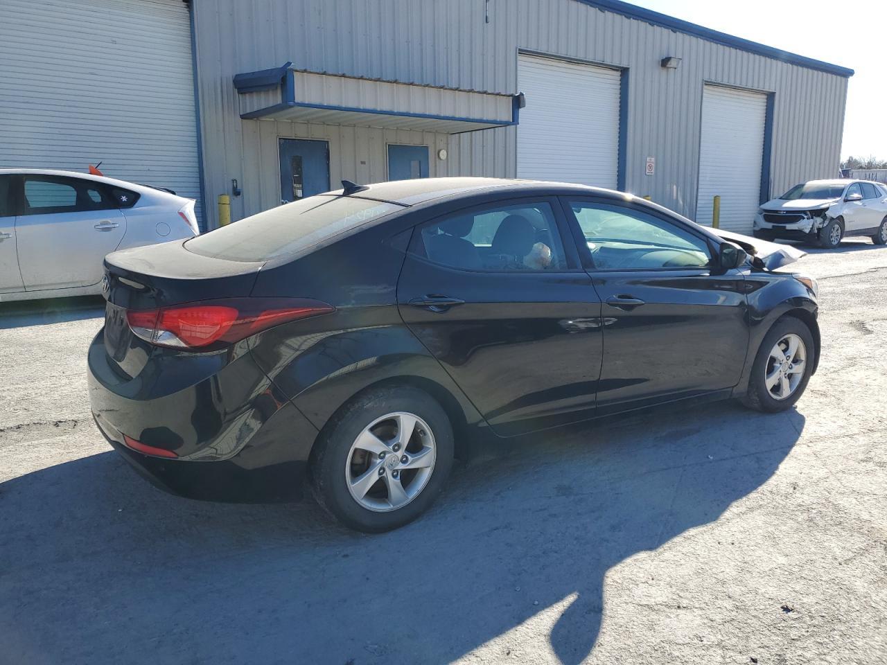2015 HYUNDAI ELANTRA SE - Фото 3