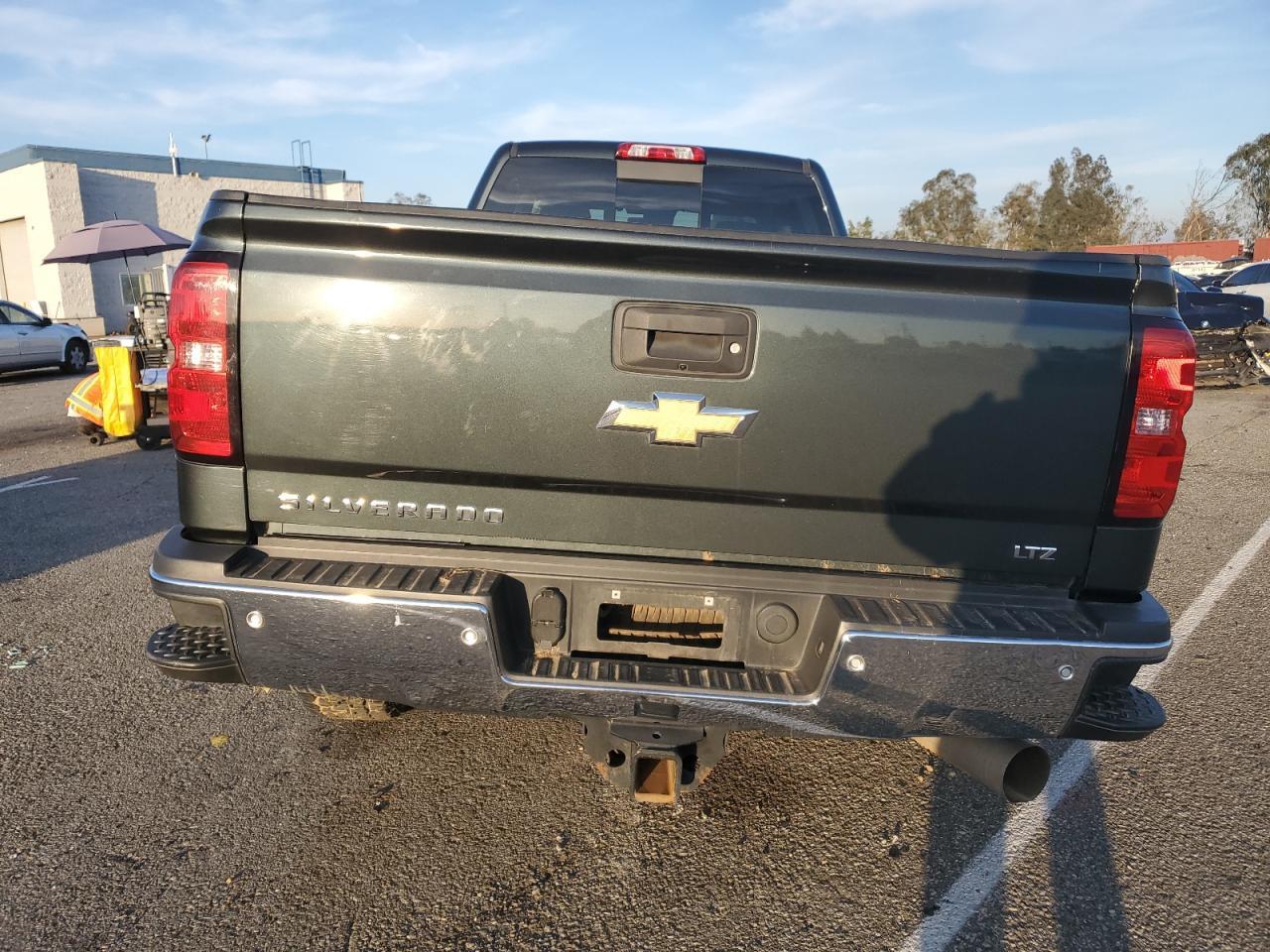 2017 CHEVROLET SILVERADO - Image 6