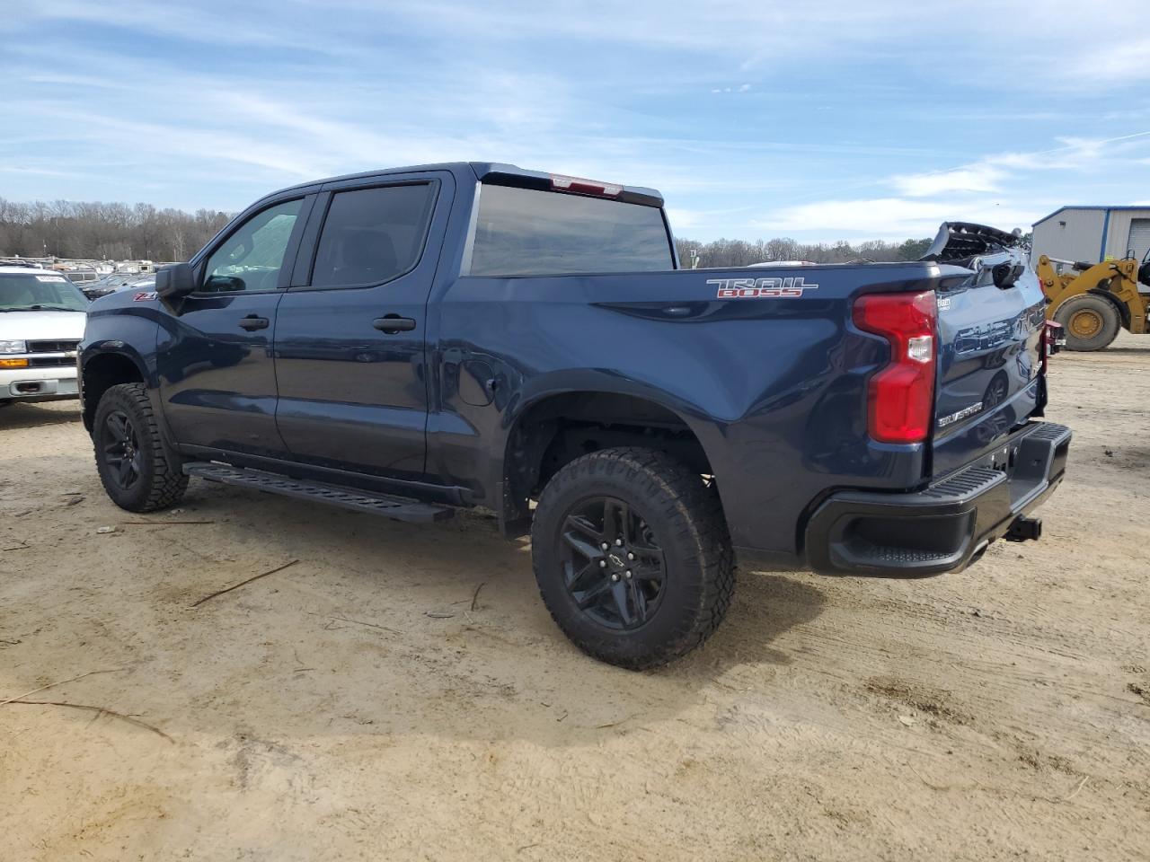 2021 CHEVROLET SILVERADO - Image 2