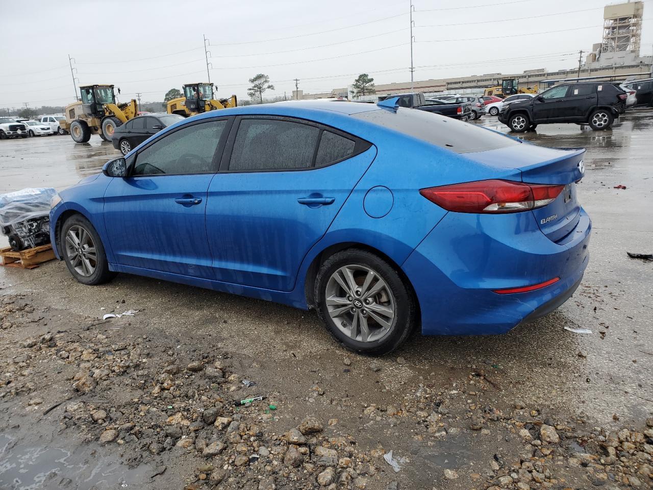 2018 HYUNDAI ELANTRA SE - Фото 2
