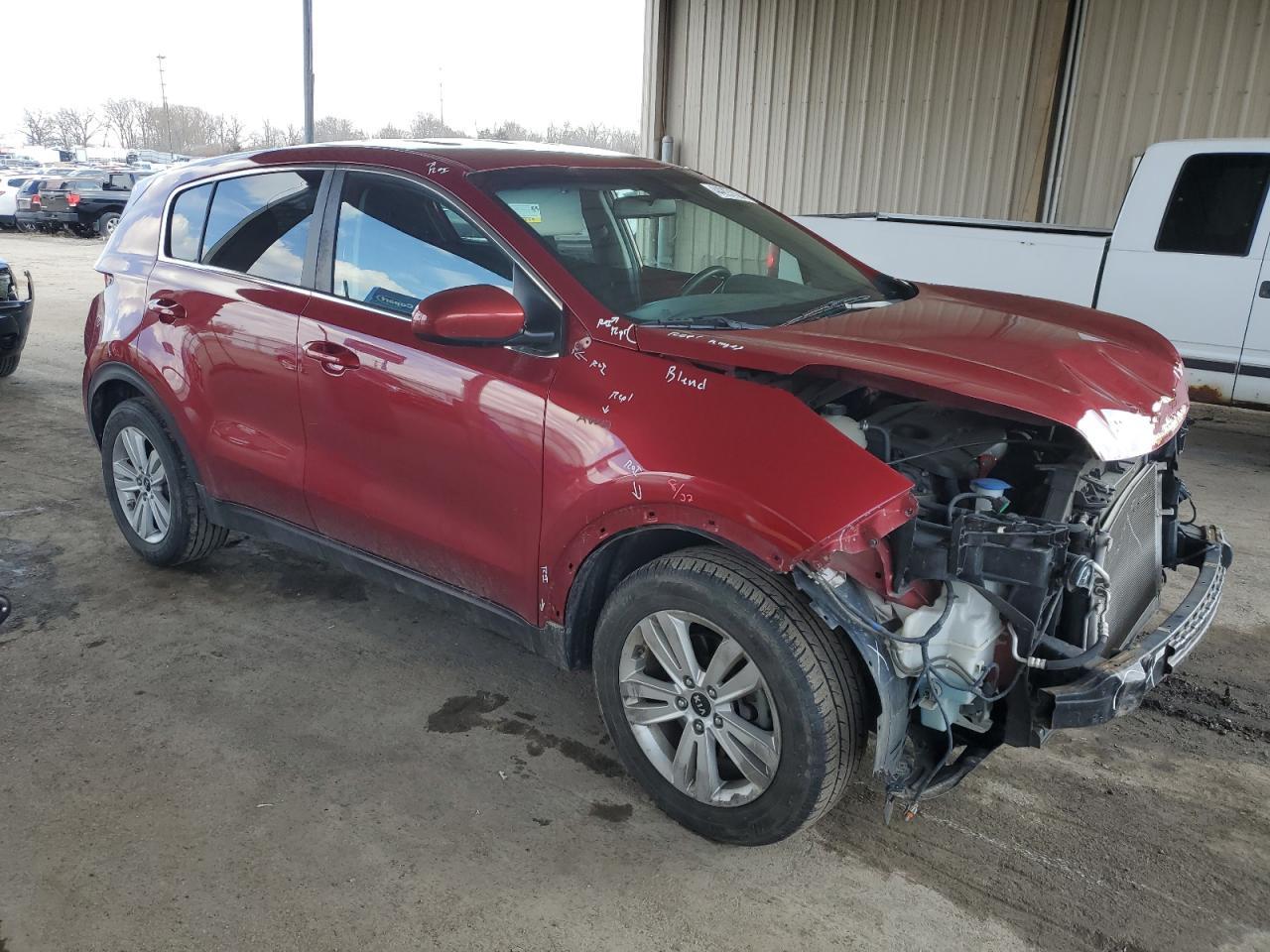 2017 KIA SPORTAGE L - Image 4