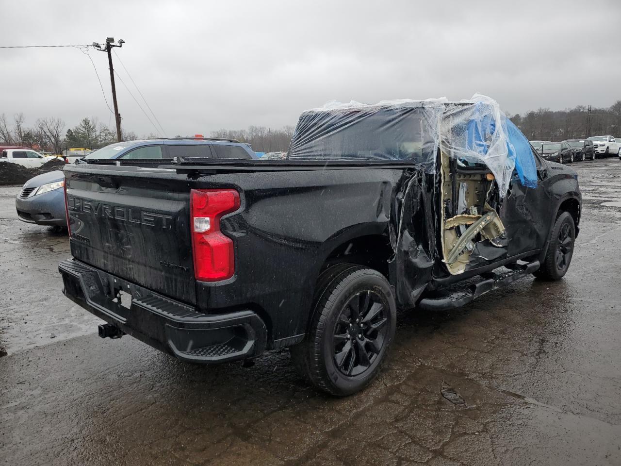 2021 CHEVROLET SILVERADO - Фото 3