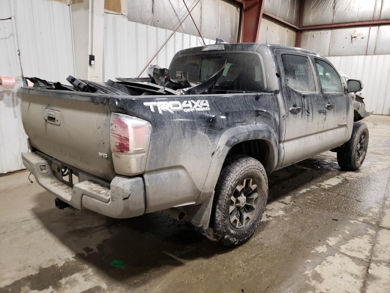 2023 TOYOTA TACOMA DOU - Фото 3