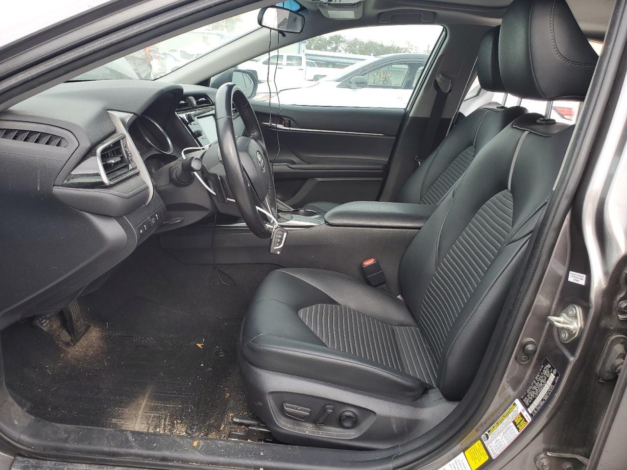 2019 TOYOTA CAMRY L - Фото 7