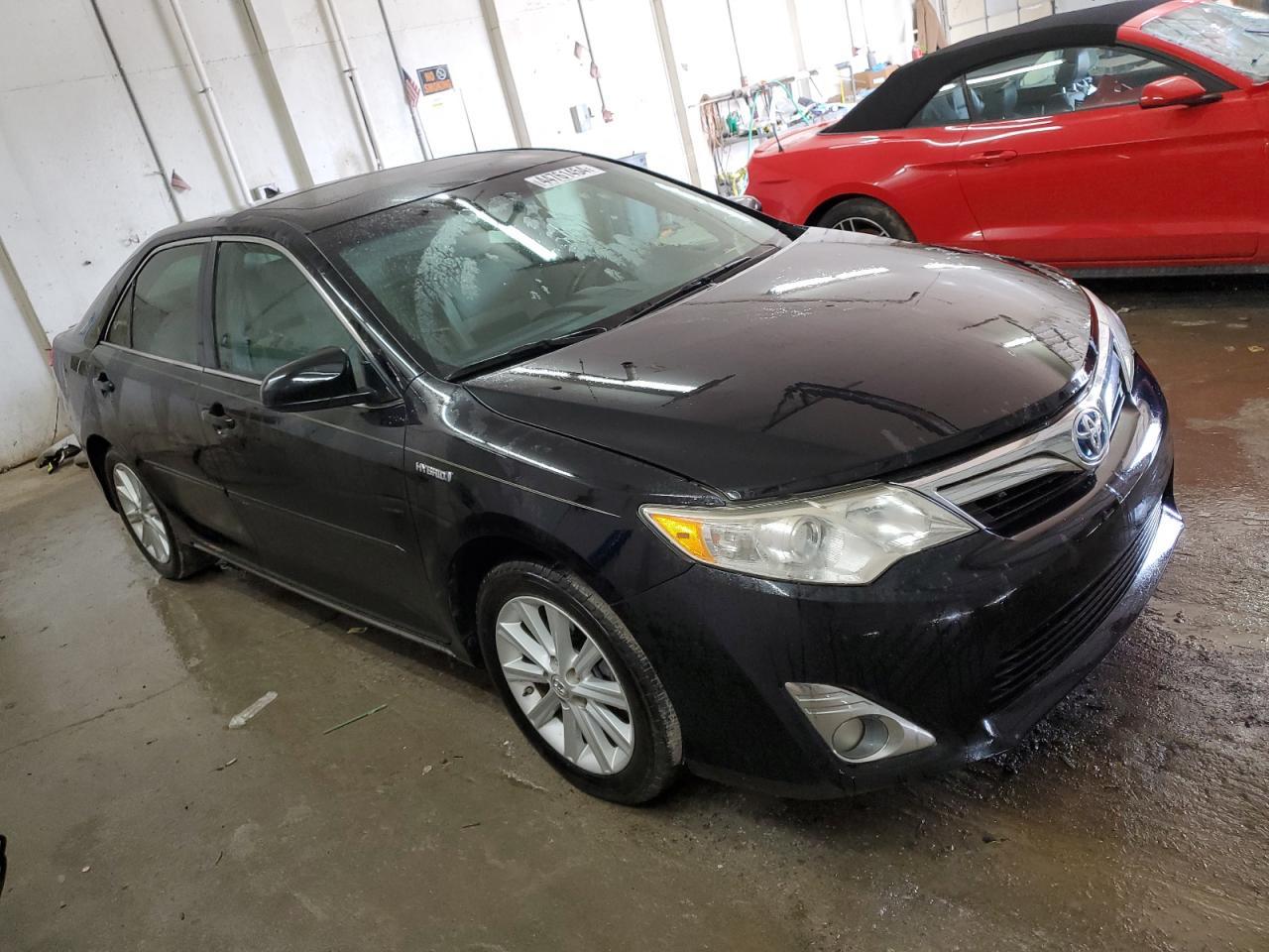 2012 TOYOTA CAMRY HYBR - Фото 4