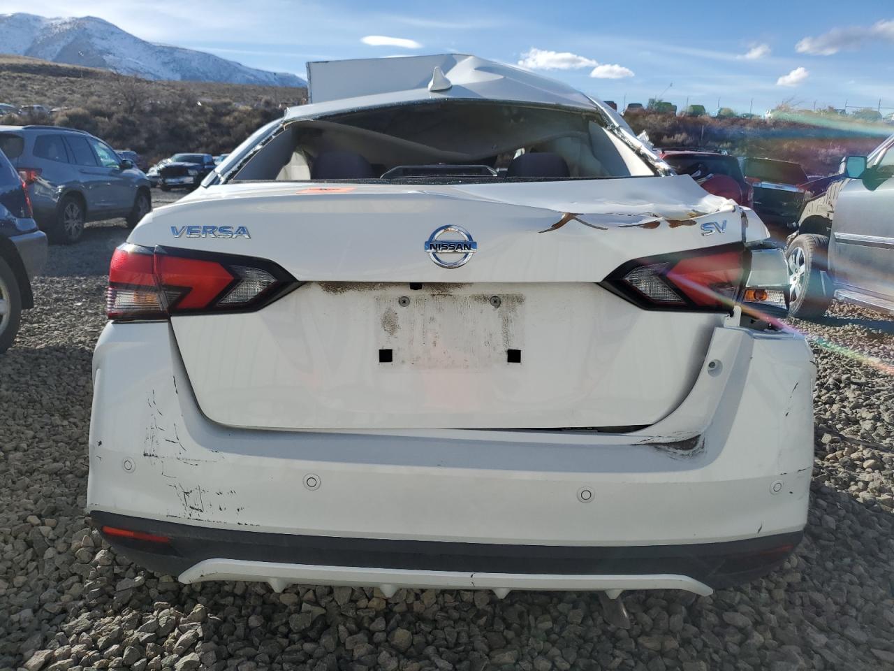 2021 NISSAN VERSA SV - Фото 6