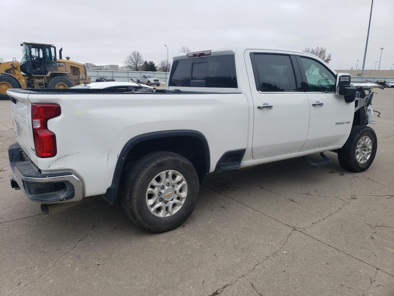 2023 CHEVROLET SILVERADO - Фото 3