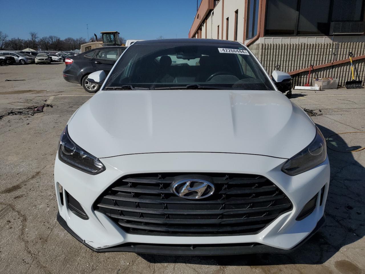 2019 HYUNDAI VELOSTER B - Image 5