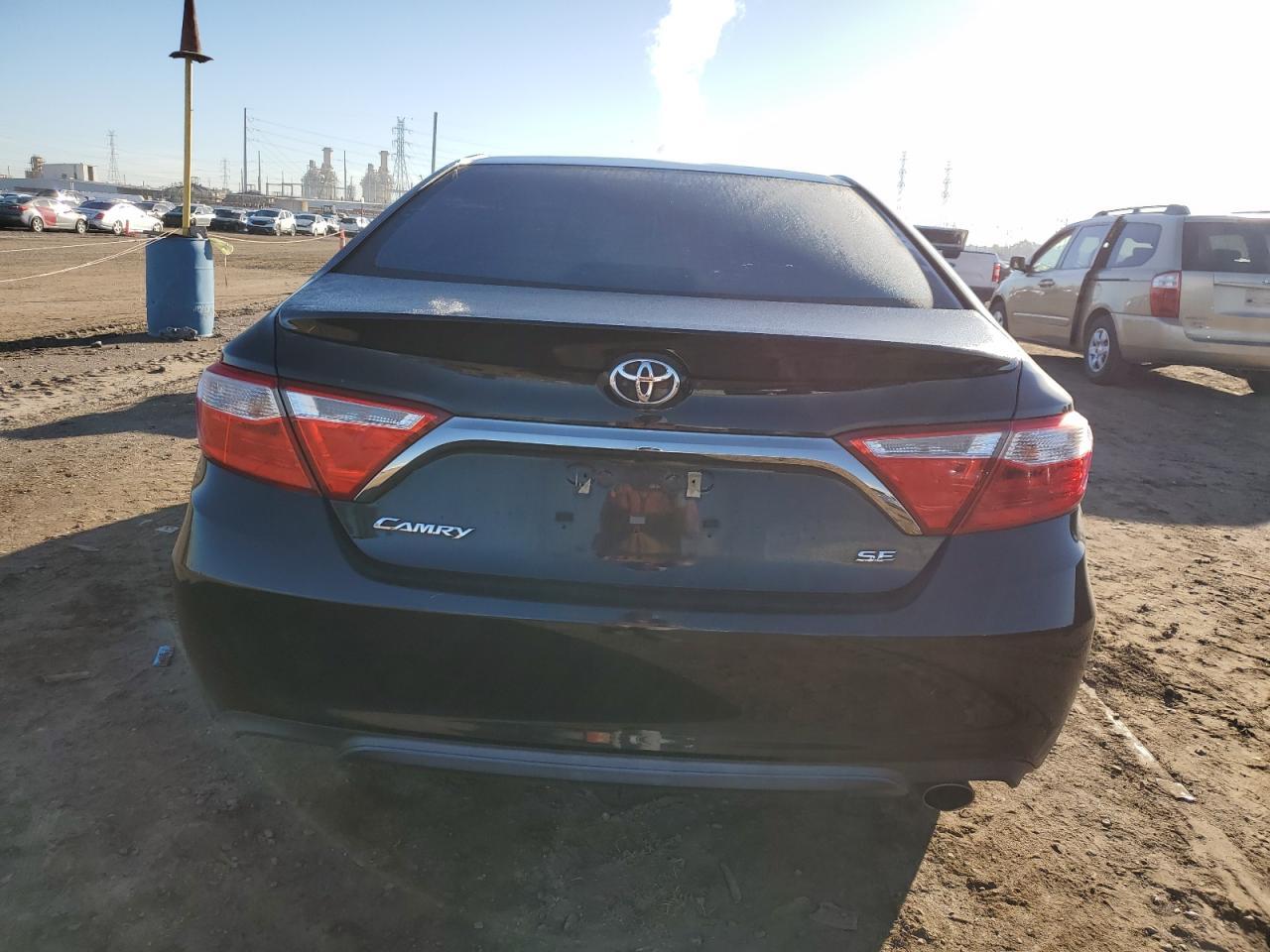 2017 TOYOTA CAMRY LE - Image 6