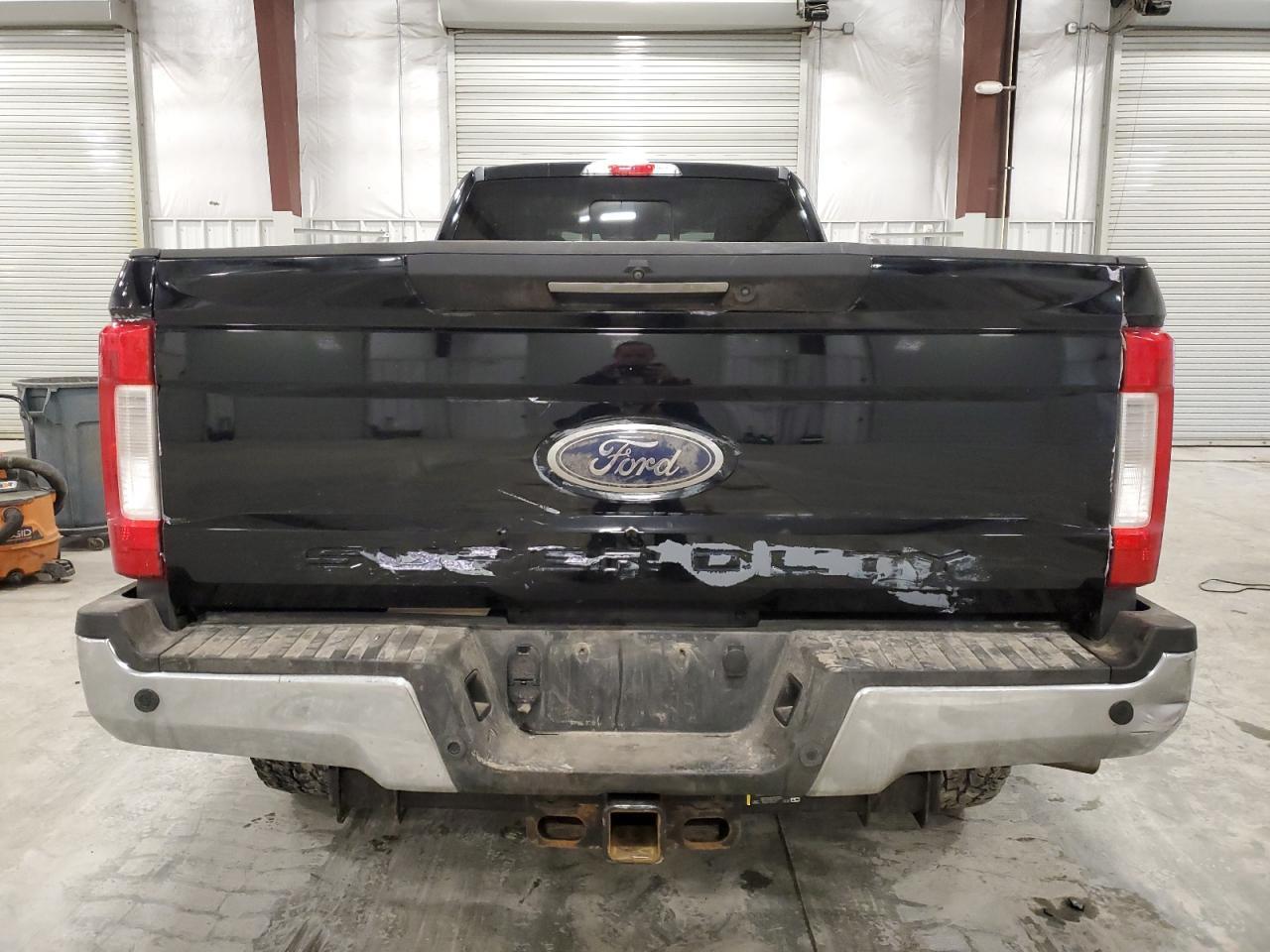 2017 FORD F350 SUPER - Image 6