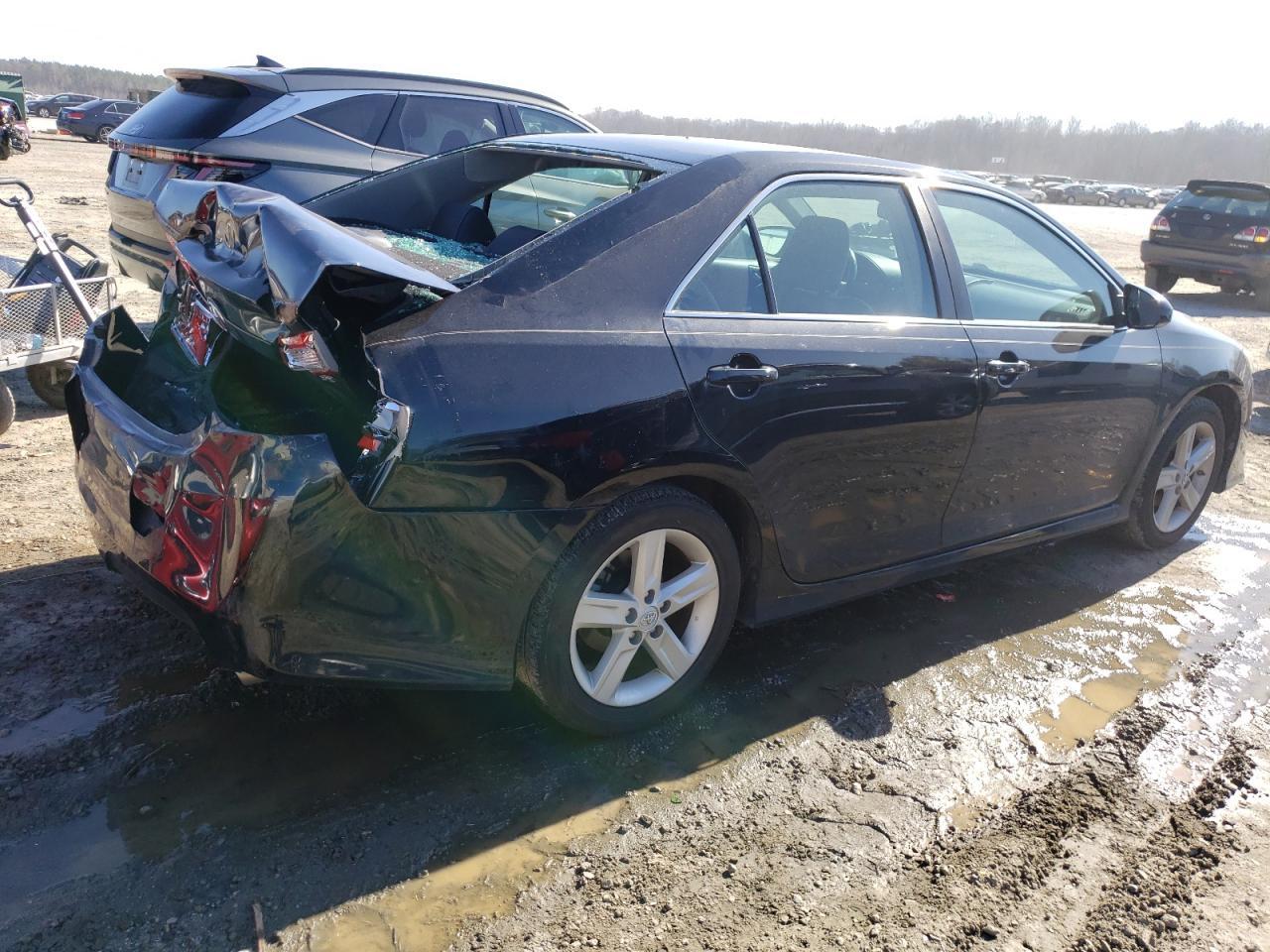 2014 TOYOTA CAMRY L - Фото 3