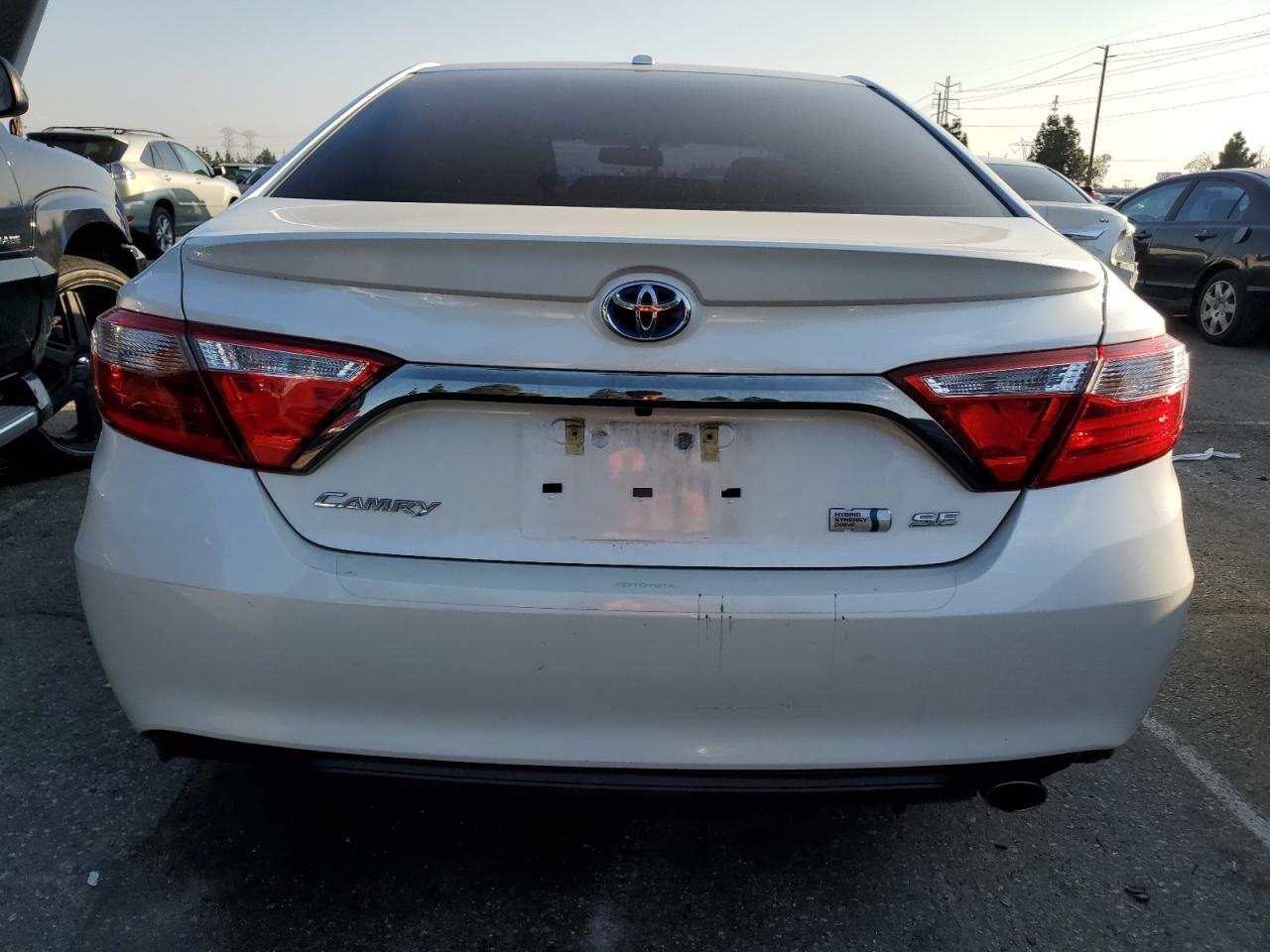 2017 TOYOTA CAMRY HYBR - Image 6