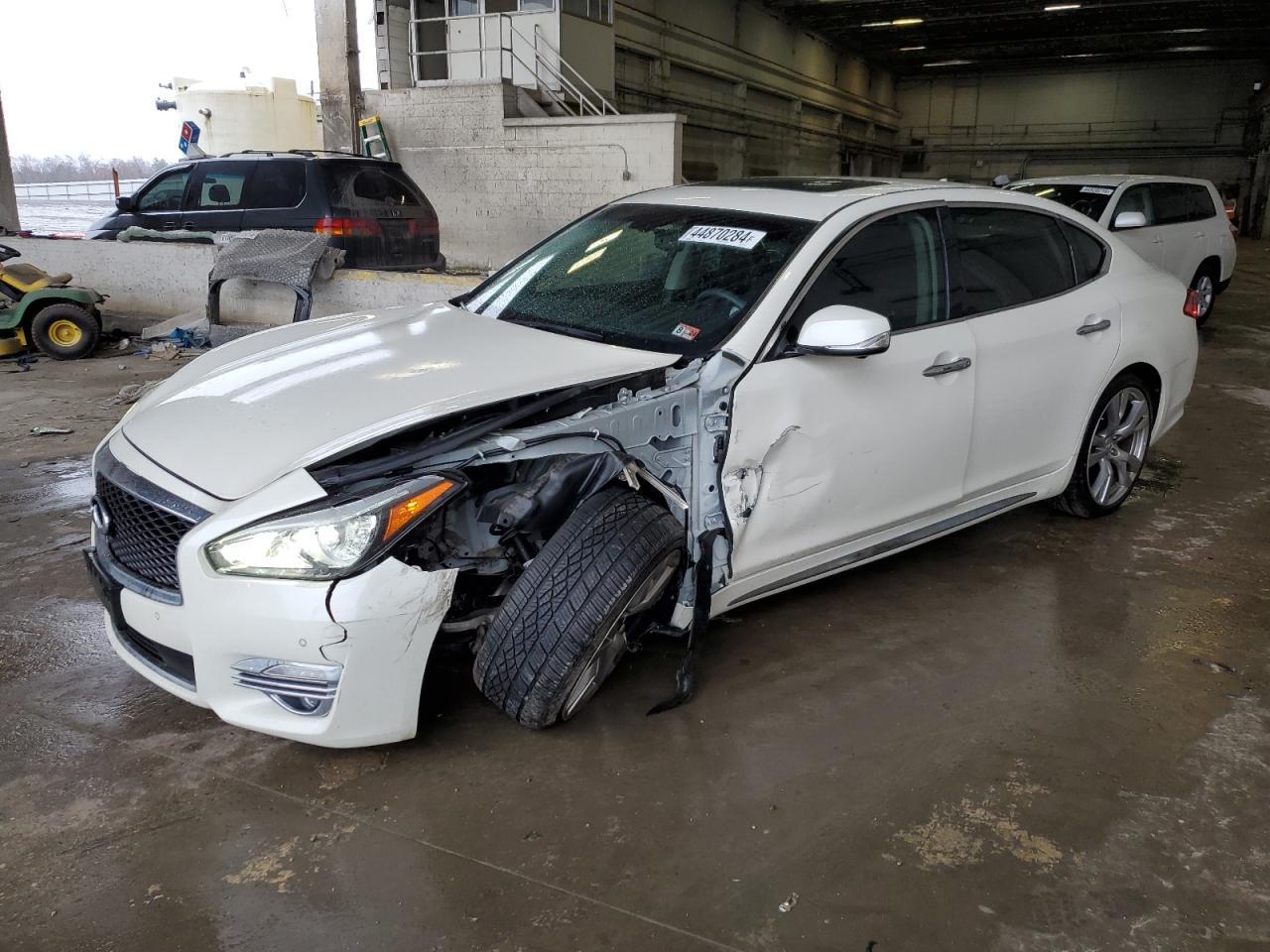 2019 INFINITI Q70L 5.6 L car image