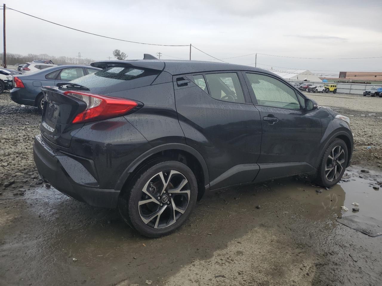 2018 TOYOTA C-HR XLE - Фото 3