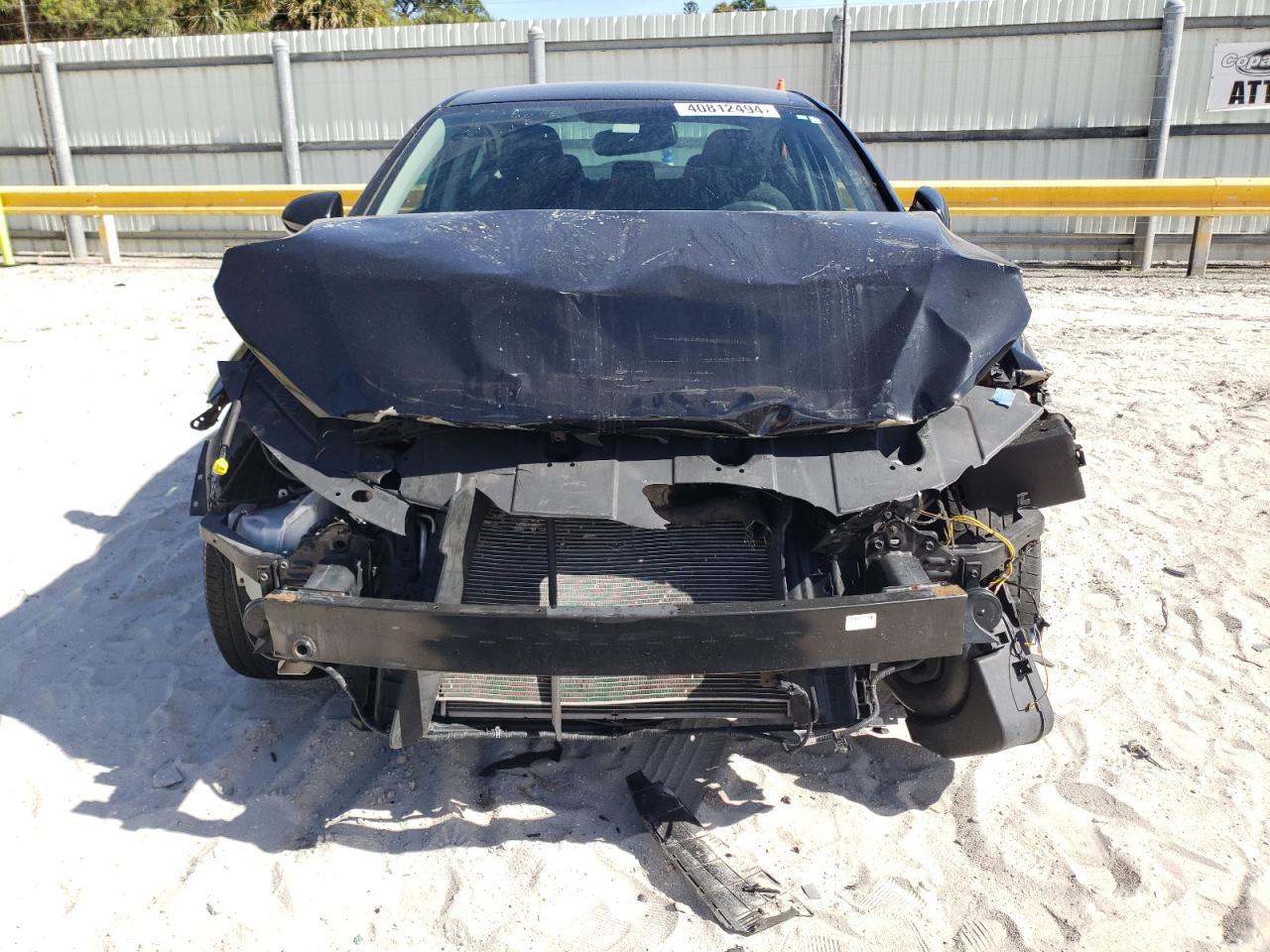 2018 HYUNDAI ELANTRA SE - Фото 5