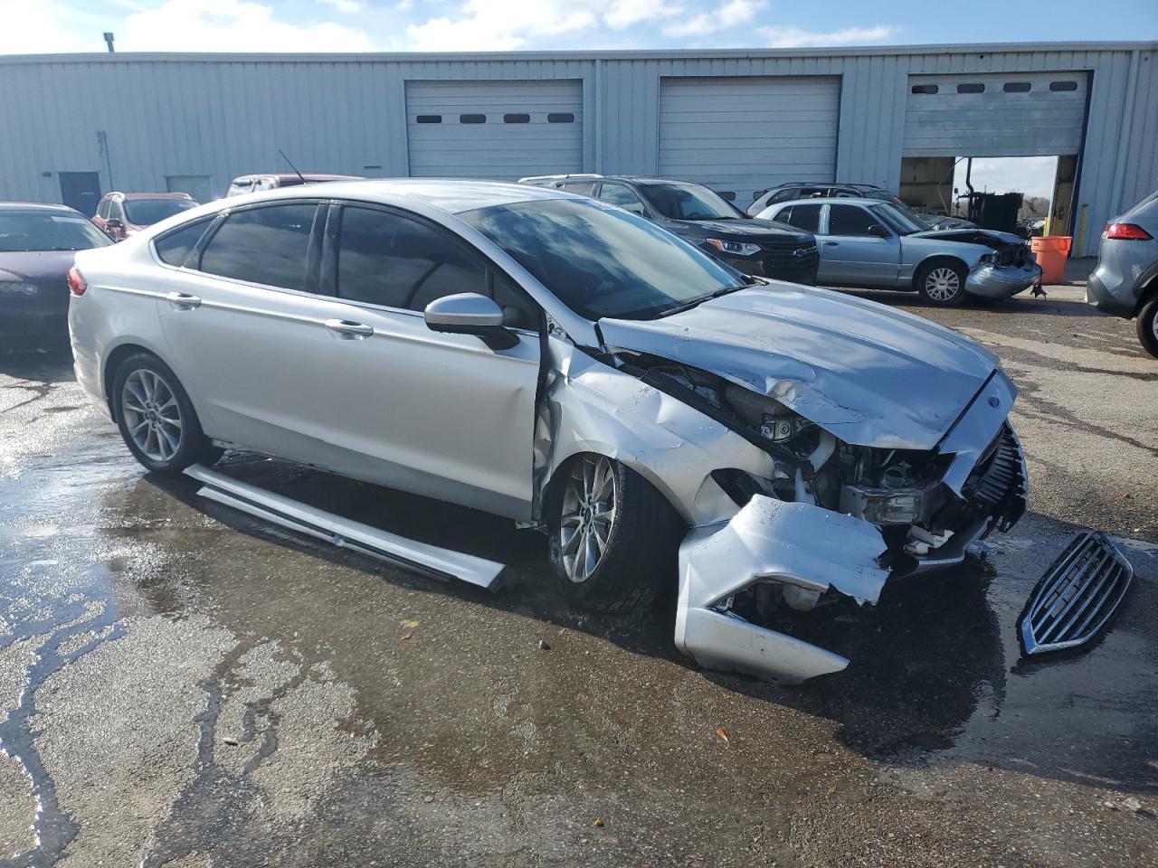 2017 FORD FUSION SE - Фото 4