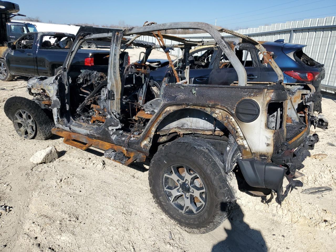2020 JEEP WRANGLER U - Фото 2
