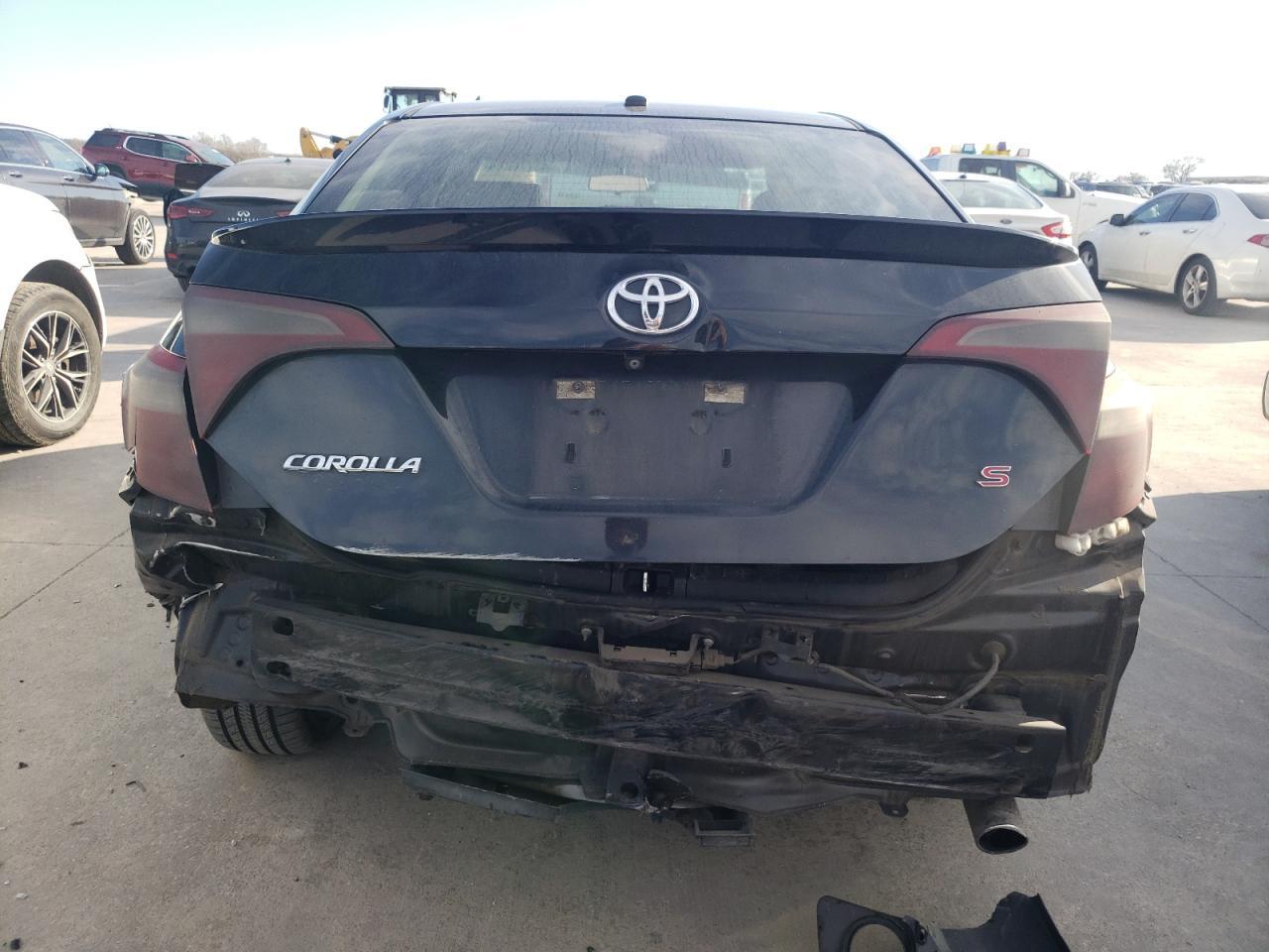 2015 TOYOTA COROLLA L - Image 6