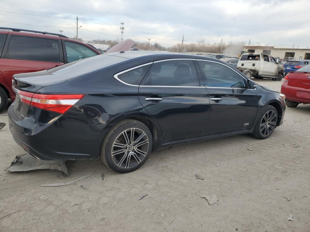 2015 TOYOTA AVALON XLE - Image 3
