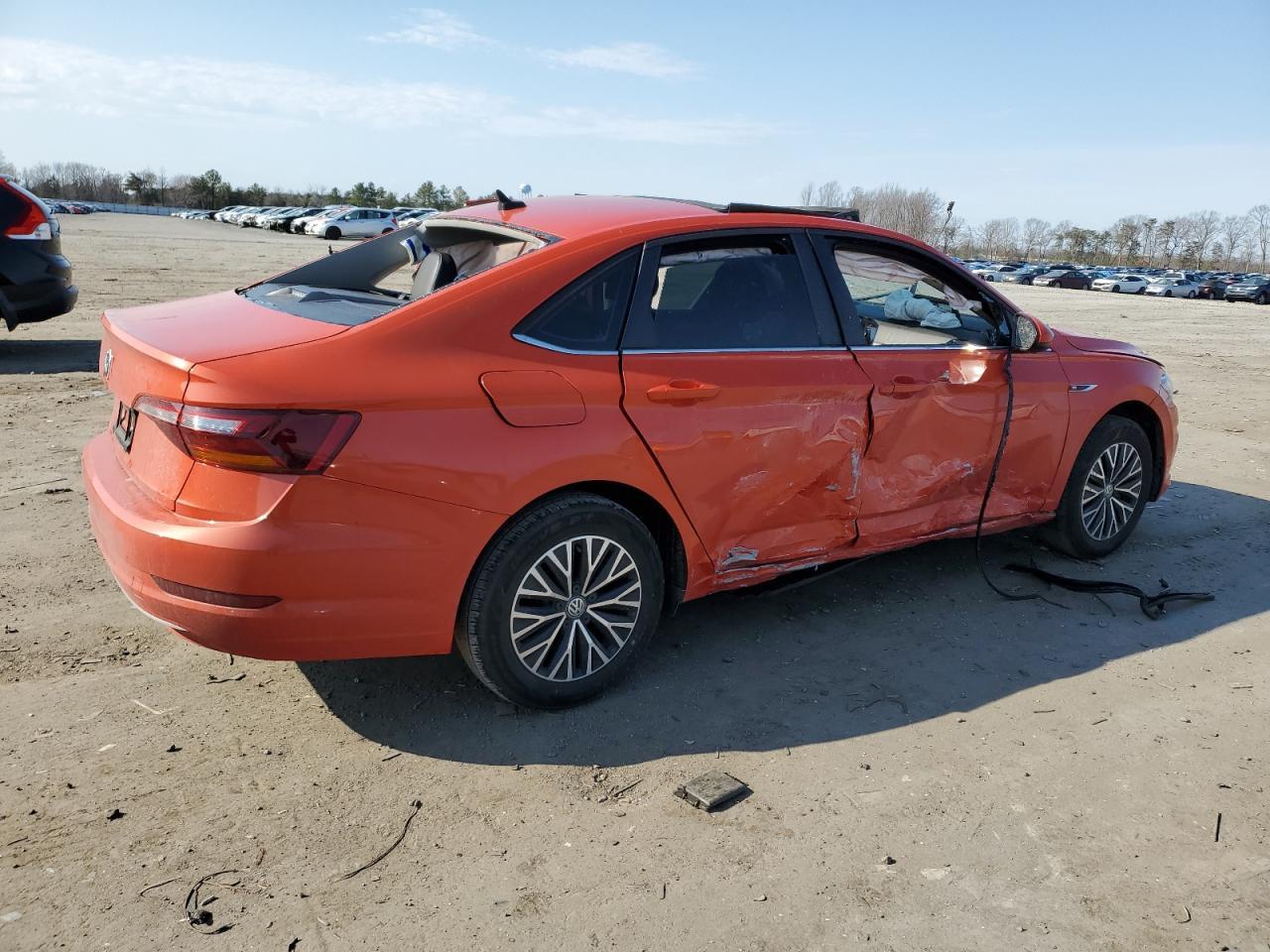 2019 VOLKSWAGEN JETTA SEL - Фото 3