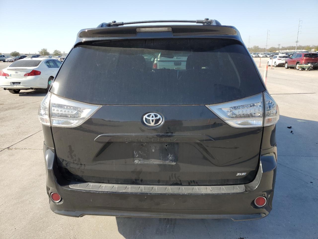 2015 TOYOTA SIENNA SPO - Image 6