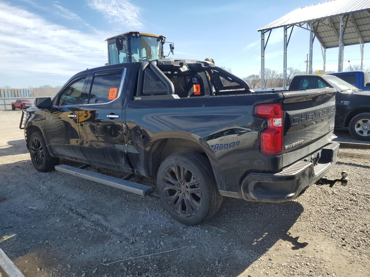 2020 CHEVROLET SILVERADO - Image 2