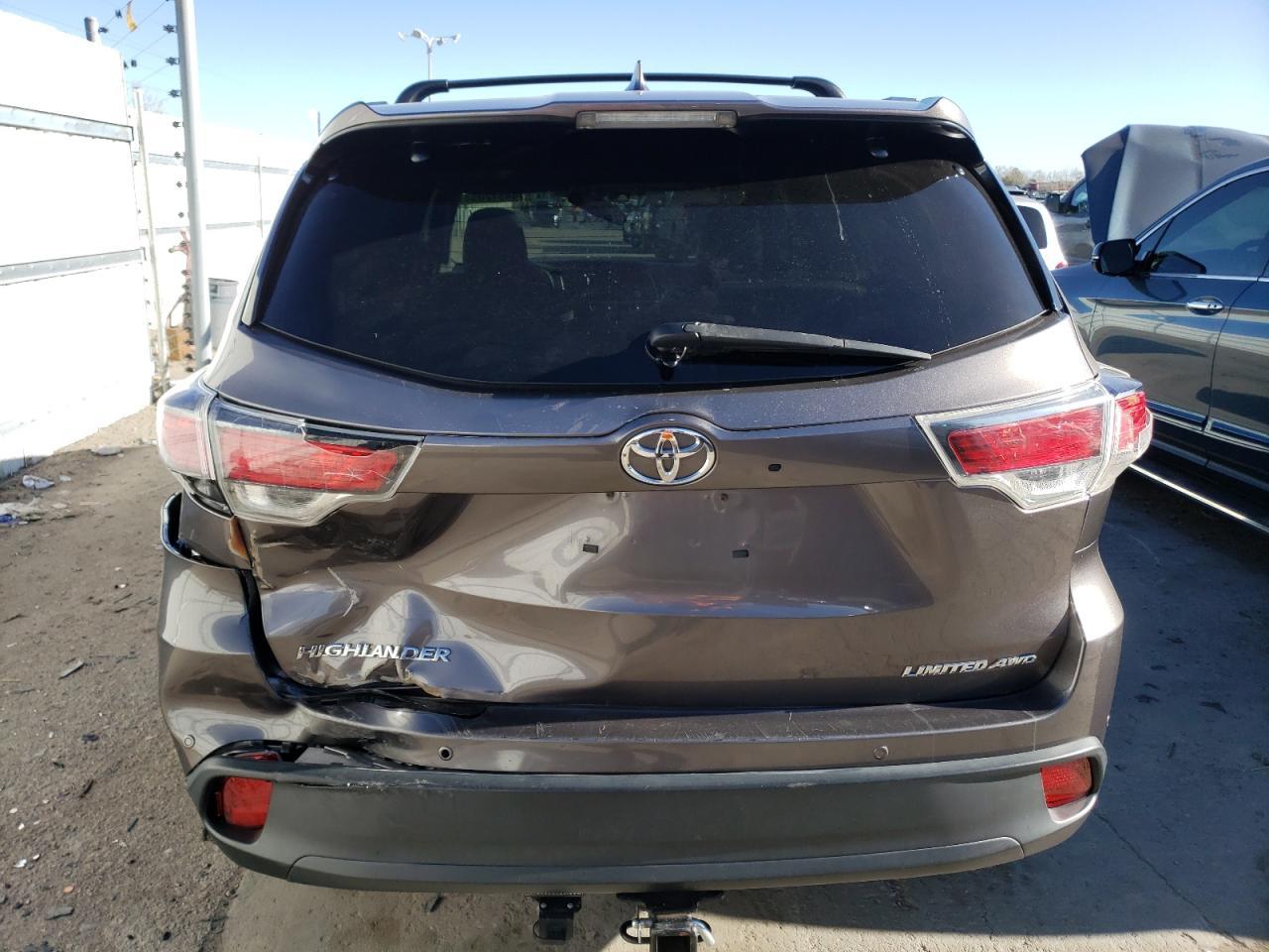 2015 TOYOTA HIGHLANDER - Фото 6