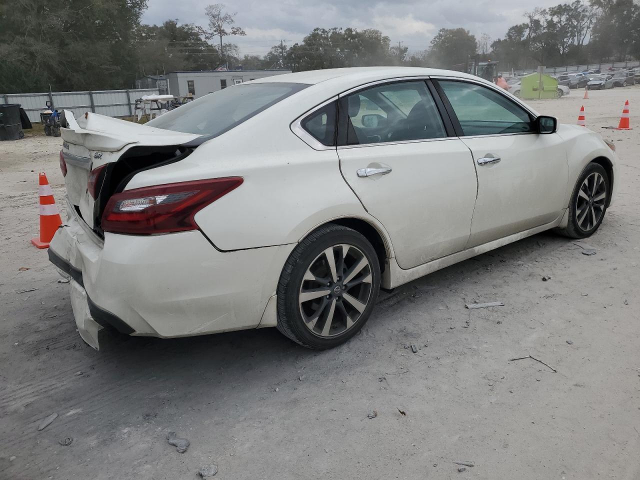2017 NISSAN ALTIMA 2.5 - Image 3