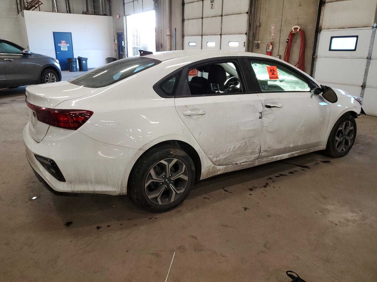2020 KIA FORTE FE - Фото 3