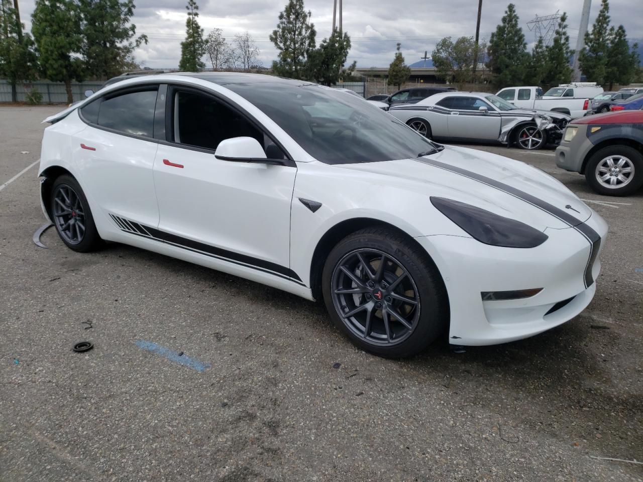 2022 TESLA MODEL 3 - Image 4