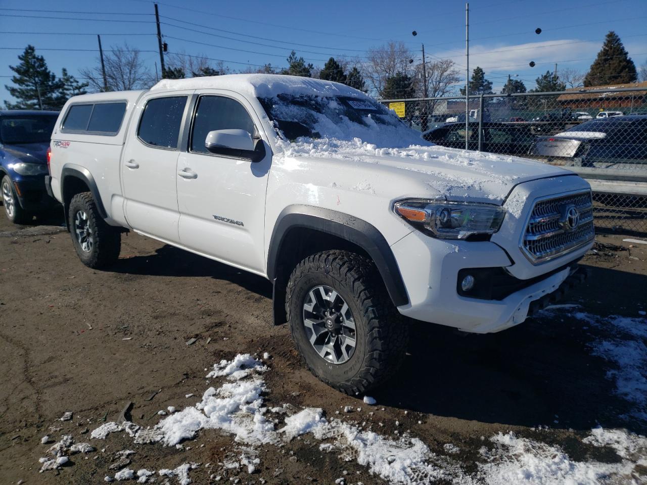 2017 TOYOTA TACOMA DOU - Фото 4