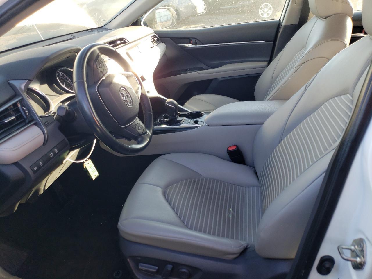 2020 TOYOTA CAMRY SE - Image 7