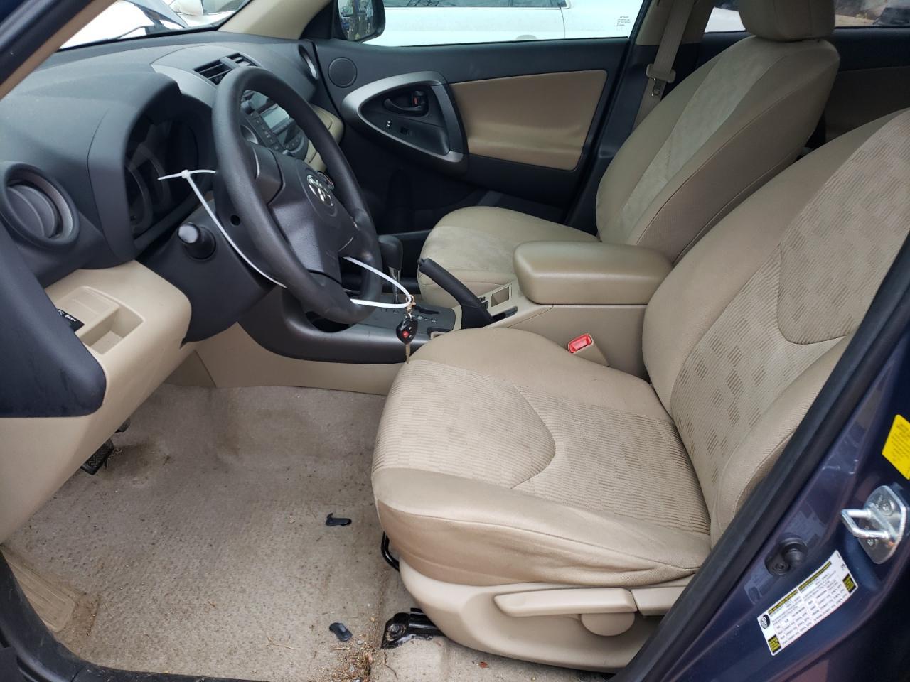 2011 TOYOTA RAV4 - Image 7