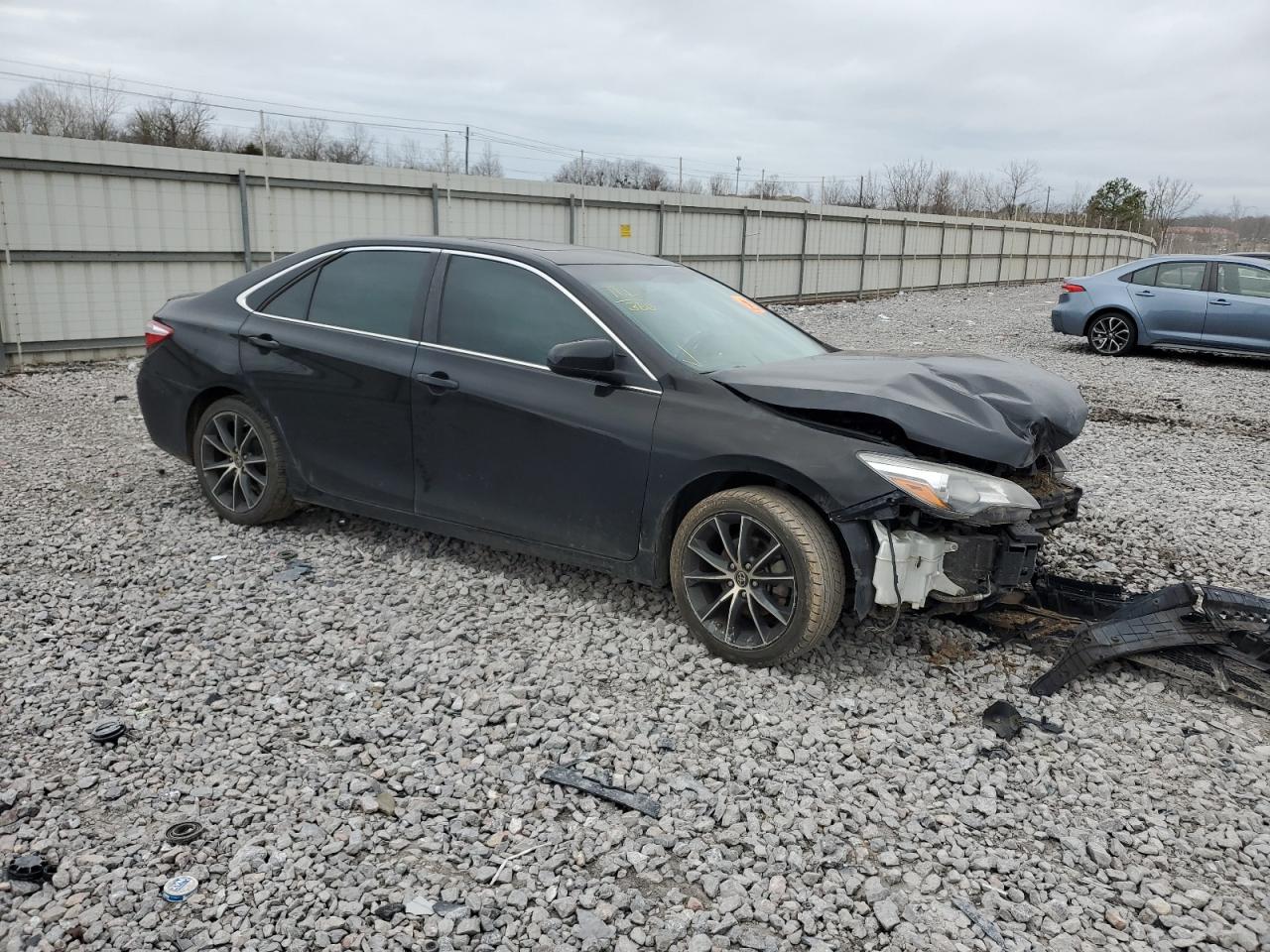 2017 TOYOTA CAMRY LE - Image 4