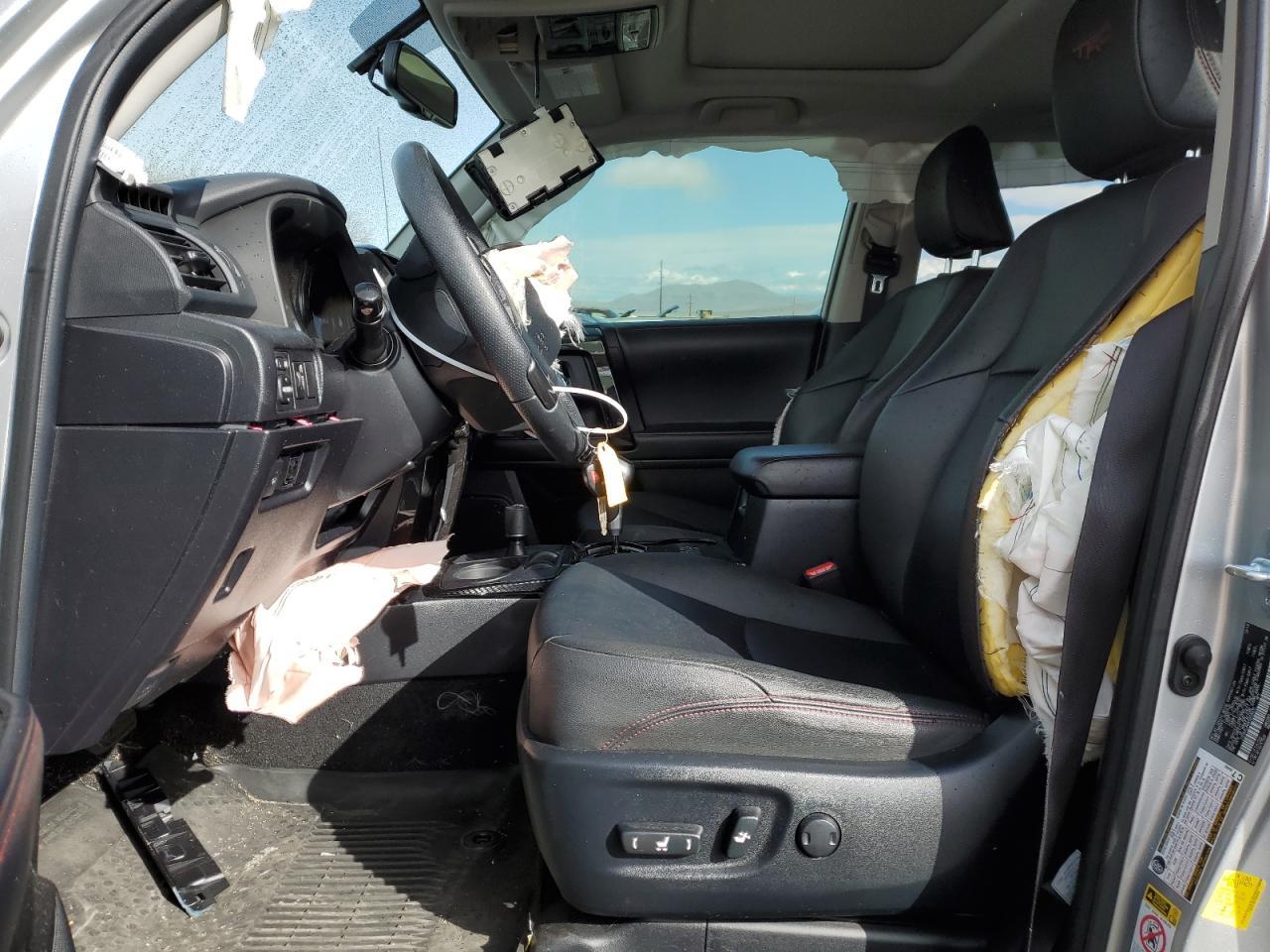 2019 TOYOTA 4RUNNER SR - Image 7