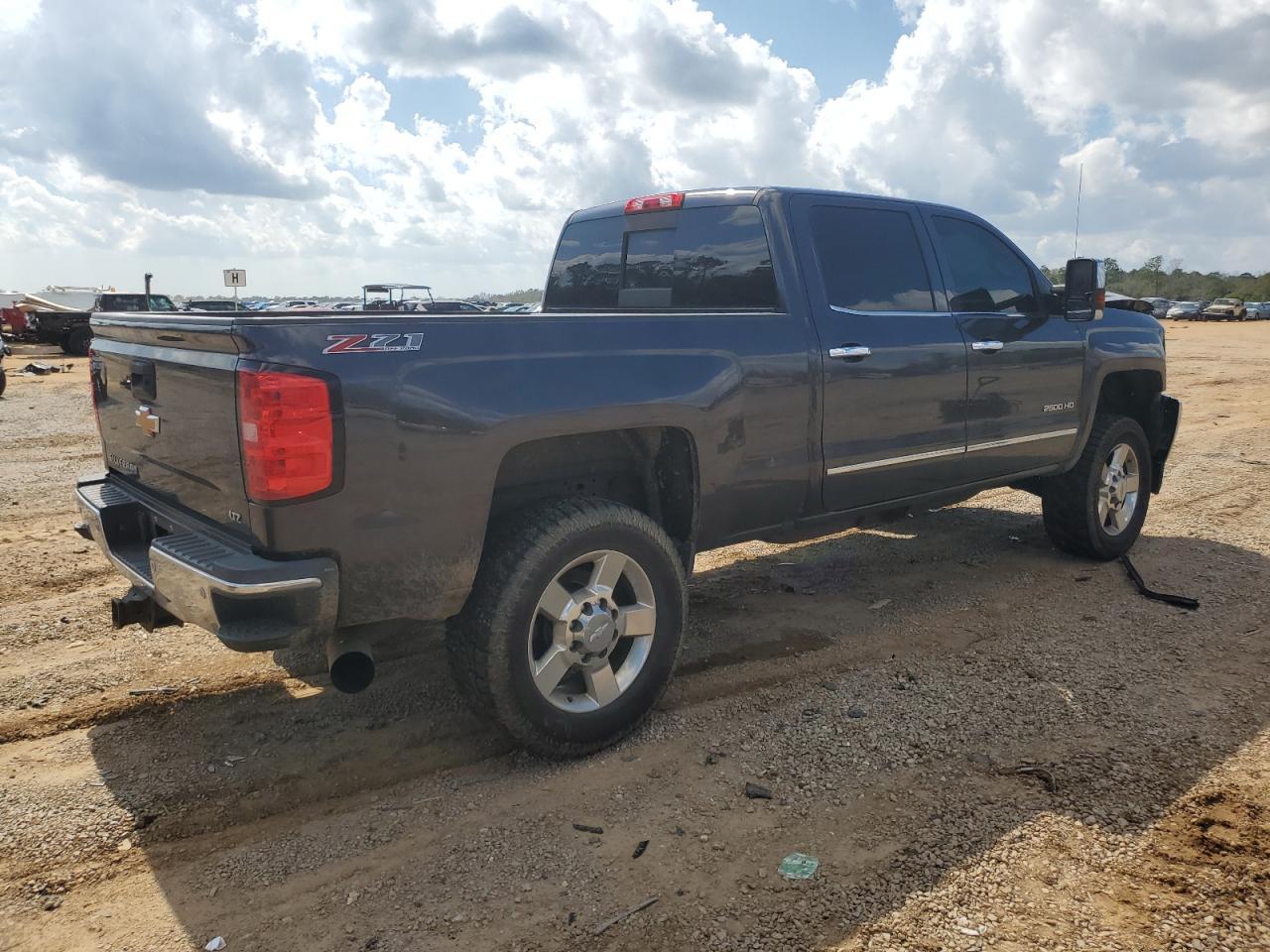 2016 CHEVROLET SILVERADO - Фото 3