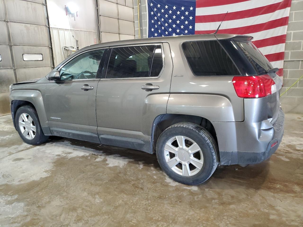 2012 GMC TERRAIN SL - Image 2