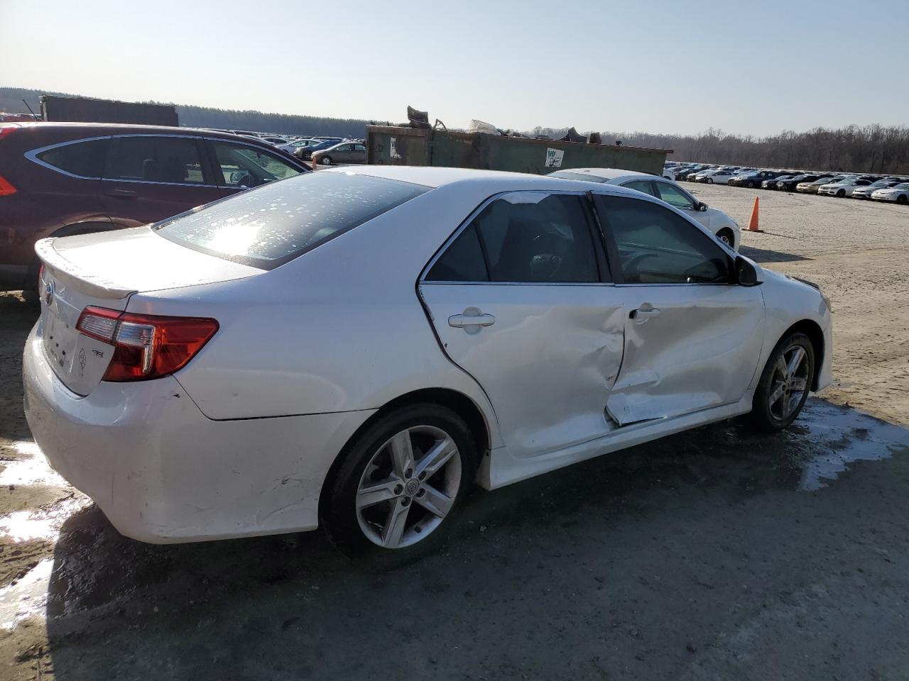 2014 TOYOTA CAMRY L - Image 3